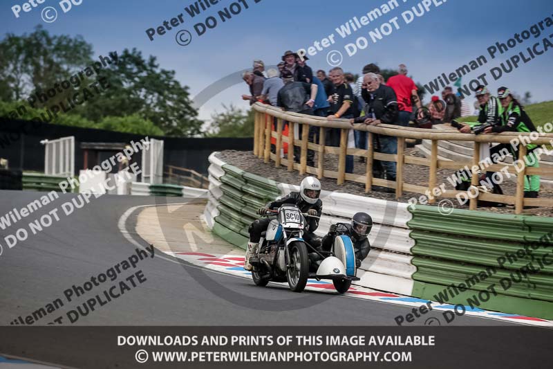 Vintage motorcycle club;eventdigitalimages;mallory park;mallory park trackday photographs;no limits trackdays;peter wileman photography;trackday digital images;trackday photos;vmcc festival 1000 bikes photographs